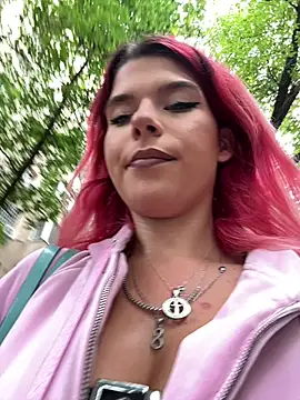 RiriRoseey online show from 09-10-25, 07:41