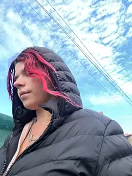 RiriRoseey online show from 10-10-25, 07:18