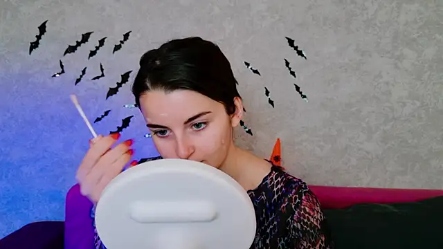 Miss Arwen online show from 10-08-25, 03:59