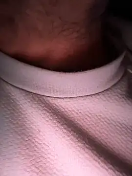 Snapshot of Shyboy817 chatting on 09-26-25, 08:46 Shyboy817 online show from 09-26-25, 08:46