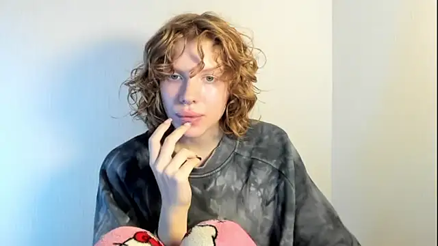 StellaDavis online show from 10-21-25, 10:49