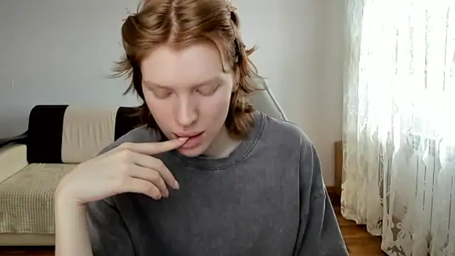 Snapshot of StellaDavis chatting on 04-18-26, 11:03 StellaDavis online show from 04-18-26, 11:03