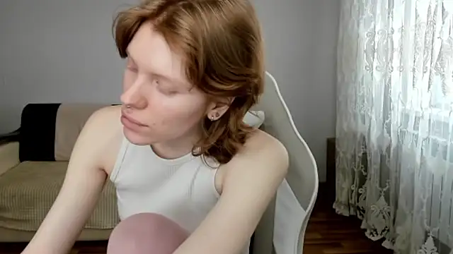 Snapshot of StellaDavis chatting on 04-22-26, 10:17 StellaDavis online show from 04-22-26, 10:17