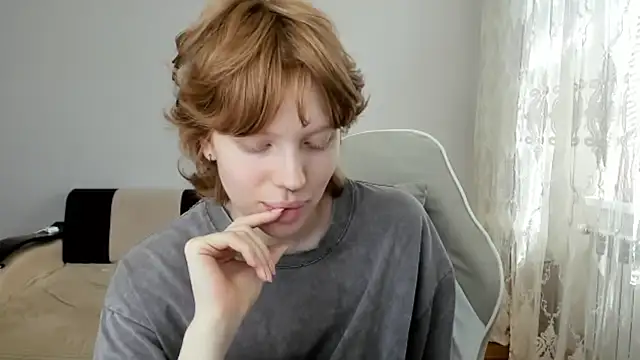 Snapshot of StellaDavis chatting on 07-08-26, 11:04 StellaDavis online show from 07-08-26, 11:04
