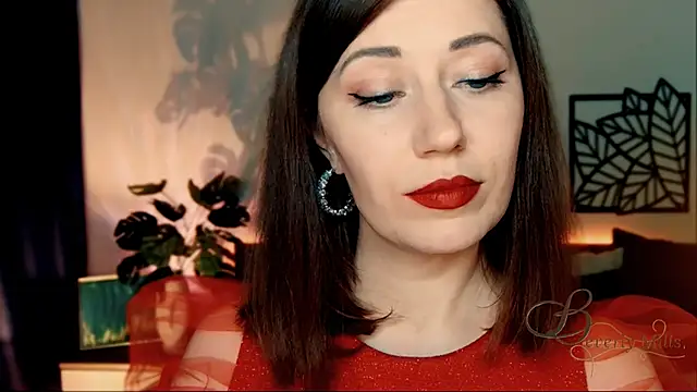 Snapshot of MissBeverlyMills chatting on 12-15-24, 09:09 MissBeverlyMills online show from 12-15-24, 09:09