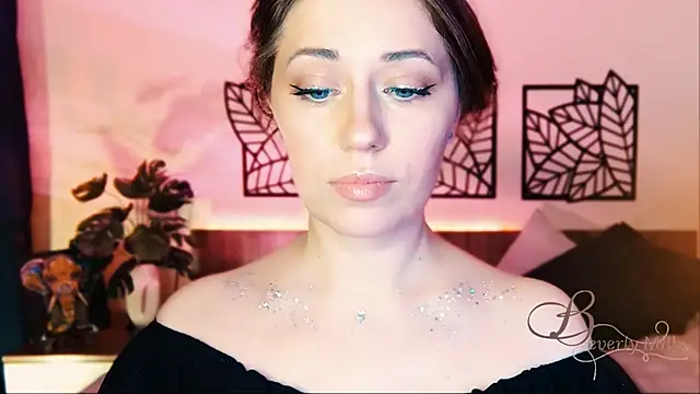 Snapshot of MissBeverlyMills chatting on 03-08-25, 07:53 MissBeverlyMills online show from 03-08-25, 07:53