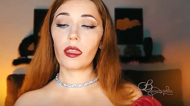 Snapshot of MissBeverlyMills chatting on 09-26-25, 06:23 MissBeverlyMills online show from 09-26-25, 06:23