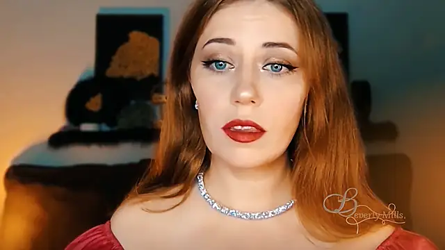 Snapshot of MissBeverlyMills chatting on 09-30-25, 10:48 MissBeverlyMills online show from 09-30-25, 10:48