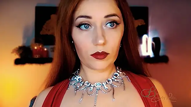 Snapshot of MissBeverlyMills chatting on 11-14-25, 03:38 MissBeverlyMills online show from 11-14-25, 03:38