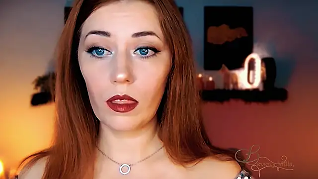 Snapshot of MissBeverlyMills chatting on 11-15-25, 02:53 MissBeverlyMills online show from 11-15-25, 02:53