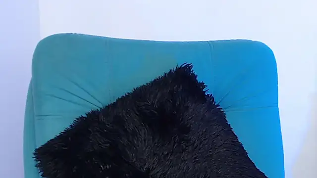 hantonella  online show from 12-13-24, 03:32