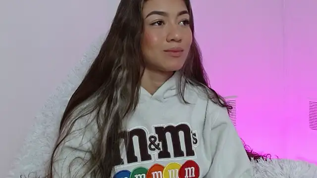 hantonella  online show from 11-26-25, 01:23