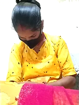 Anushka Ji online show from 11-18-25, 07:57