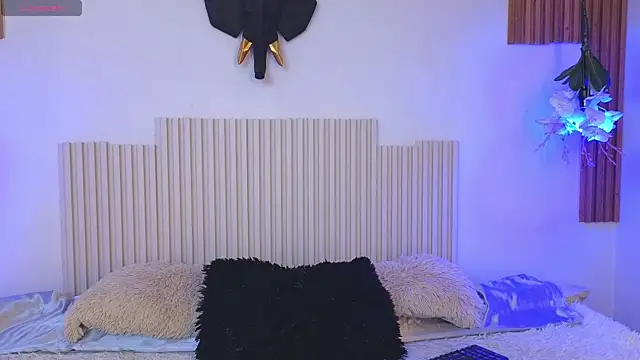  poison sweet online show from 04-04-26, 03:42