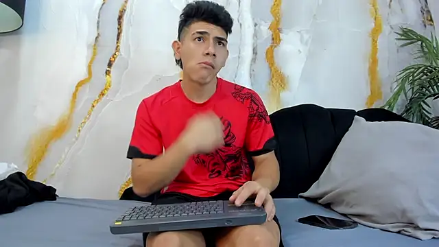 andrew rose  online show from 10-14-25, 02:29