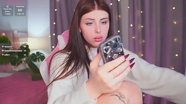 Snapshot of Lala_Land_ chatting on 01-21-25, 02:59 Lala Land online show from 01-21-25, 02:59