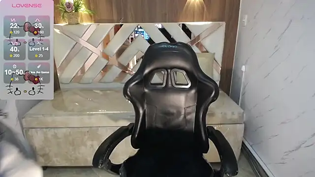 Snapshot of victoria_castillo_b chatting on 11-16-25, 03:23 victoria castillo b online show from 11-16-25, 03:23