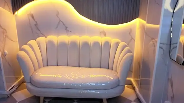 victoria castillo b online show from 02-11-26, 07:52