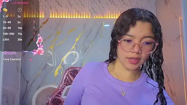 victoria castillo b online show from 03-21-26, 12:32