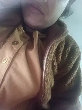 Snapshot of _sonal_sharma chatting on 12-18-25, 10:54 sonal sharma online show from 12-18-25, 10:54