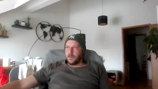 BennyLommy online show from 02-12-26, 01:17