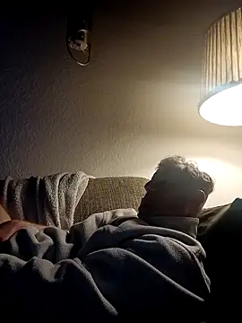 Snapshot of MArciQuarky chatting on 03-05-25, 09:15 MArciQuarky online show from 03-05-25, 09:15