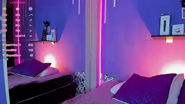 Snapshot of Alexa_Espinoza chatting on 01-21-25, 01:22 Alexa Espinoza online show from 01-21-25, 01:22