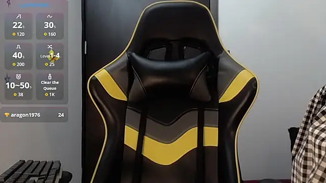 v1cky  online show from 10-04-25, 11:03