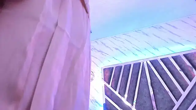 Snapshot of Emmapark_ chatting on 02-08-25, 09:36 Emmapark online show from 02-08-25, 09:36