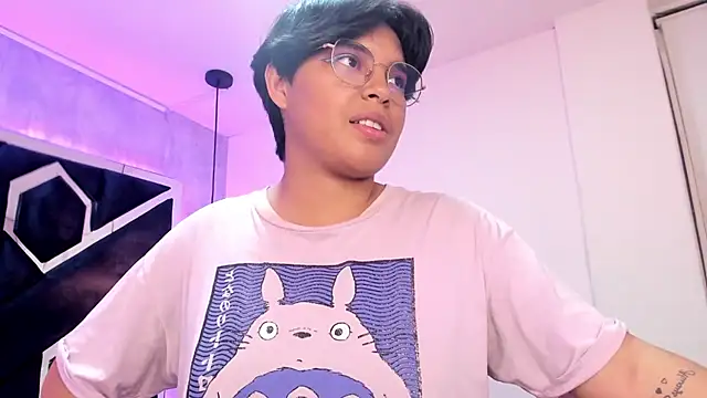 Snapshot of Emmapark_ chatting on 02-23-25, 08:11 Emmapark online show from 02-23-25, 08:11