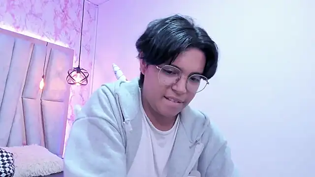 Snapshot of Emmapark_ chatting on 03-11-25, 07:25 Emmapark online show from 03-11-25, 07:25