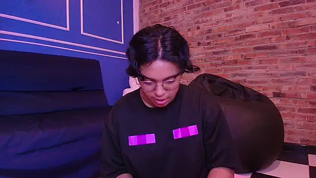 Snapshot of Emmapark_ chatting on 11-16-25, 06:57 Emmapark online show from 11-16-25, 06:57