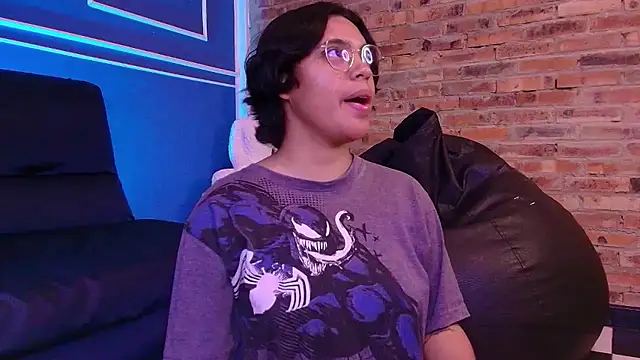 Snapshot of Emmapark_ chatting on 01-18-26, 04:11 Emmapark online show from 01-18-26, 04:11