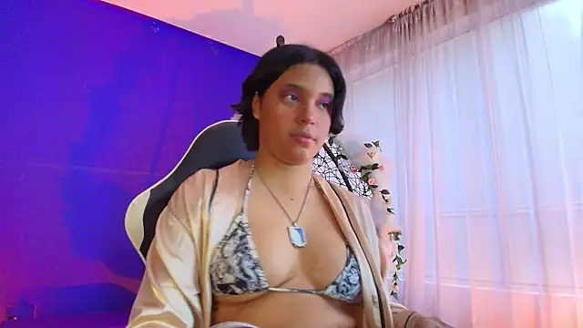 Snapshot of Emmapark_ chatting on 02-18-26, 06:37 Emmapark online show from 02-18-26, 06:37