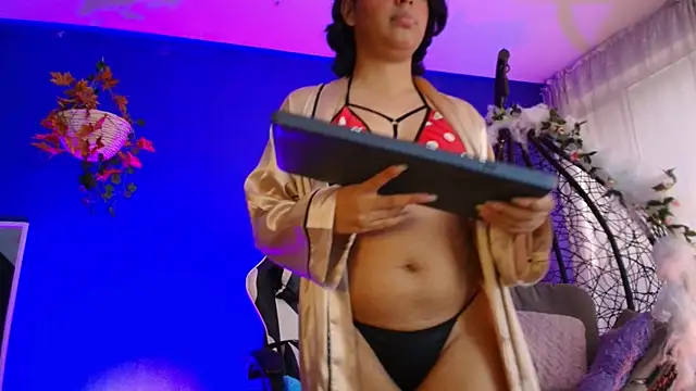 Emmapark  online show from 04-08-26, 07:14