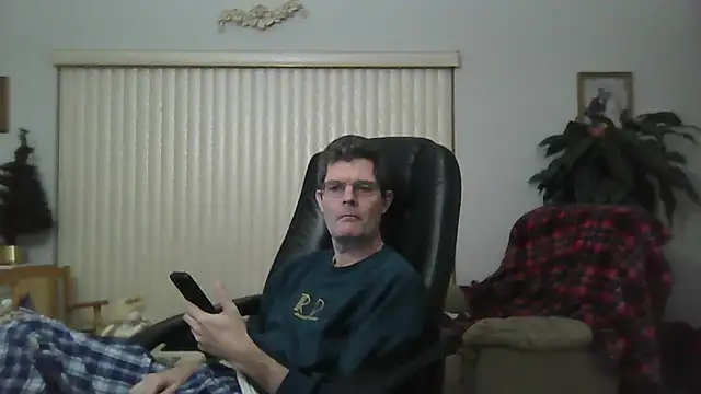 Copfiremen4566 online show from 12-30-24, 05:48