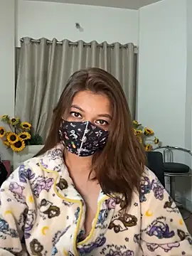 Jen jennyy1 online show from 03-10-25, 09:07