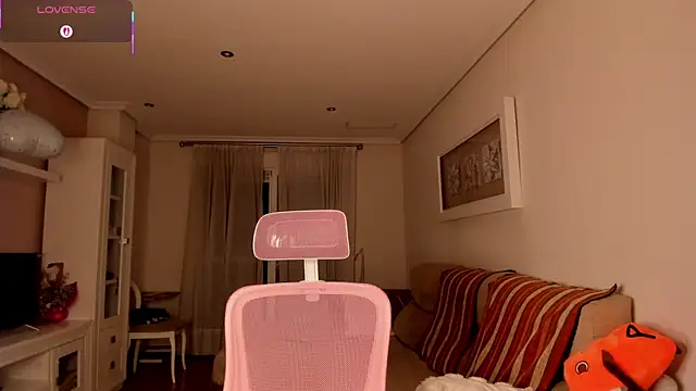 bella apont online show from 10-25-25, 10:15