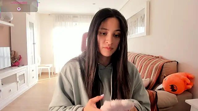 bella apont online show from 11-23-25, 01:44