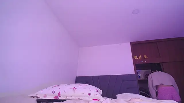 Snapshot of Yinn_Silver chatting on 01-24-25, 01:14 Yinn Silver online show from 01-24-25, 01:14