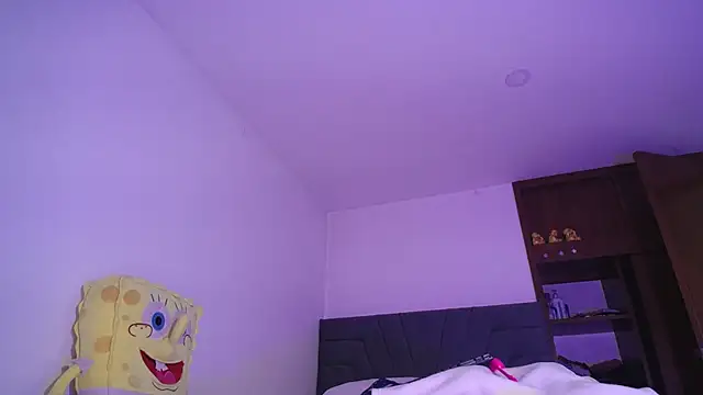 Snapshot of Yinn_Silver chatting on 01-25-25, 12:59 Yinn Silver online show from 01-25-25, 12:59