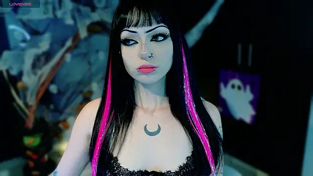 Snapshot of Madison_Jackson chatting on 10-14-25, 09:15 Madison Jackson online show from 10-14-25, 09:15