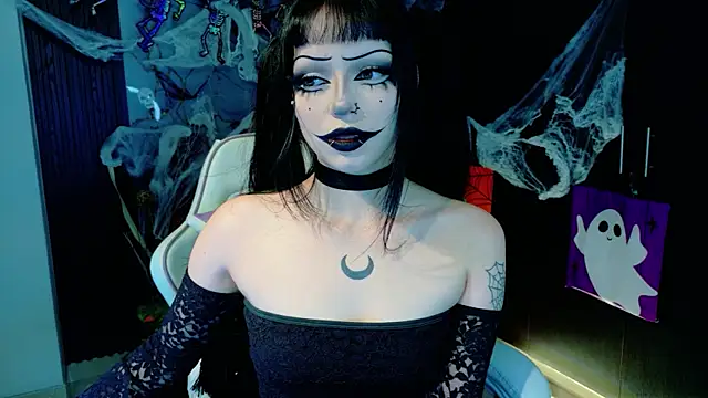 Snapshot of Madison_Jackson chatting on 10-29-25, 09:27 Madison Jackson online show from 10-29-25, 09:27