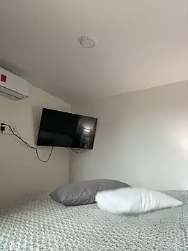 Georgiafox online show from 10-08-25, 02:36