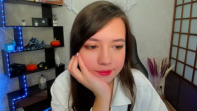 Snapshot of Lina_Brownie chatting on 12-06-24, 02:13 Lina Brownie online show from 12-06-24, 02:13