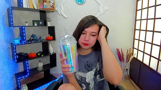 Snapshot of Lina_Brownie chatting on 12-07-24, 01:58 Lina Brownie online show from 12-07-24, 01:58