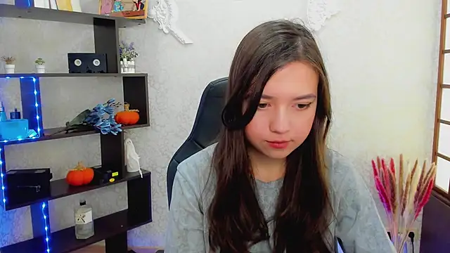 Snapshot of Lina_Brownie chatting on 12-21-24, 02:09 Lina Brownie online show from 12-21-24, 02:09