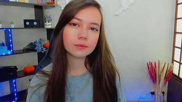 Snapshot of Lina_Brownie chatting on 12-22-24, 01:55 Lina Brownie online show from 12-22-24, 01:55