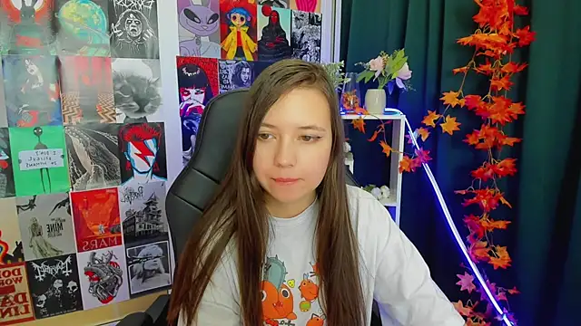 Snapshot of Lina_Brownie chatting on 12-23-24, 05:17 Lina Brownie online show from 12-23-24, 05:17