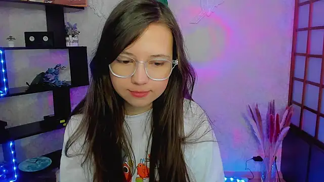 Snapshot of Lina_Brownie chatting on 01-04-25, 02:03 Lina Brownie online show from 01-04-25, 02:03